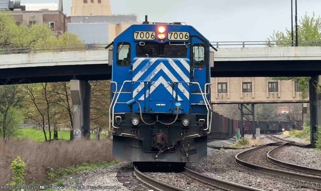 WE 7006 heads under Exchange St.